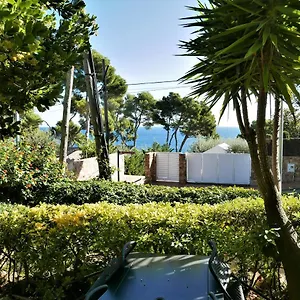 https://apartament-amb-vista-al-mar-reformat-al-golfet.catalonia-hotels.com